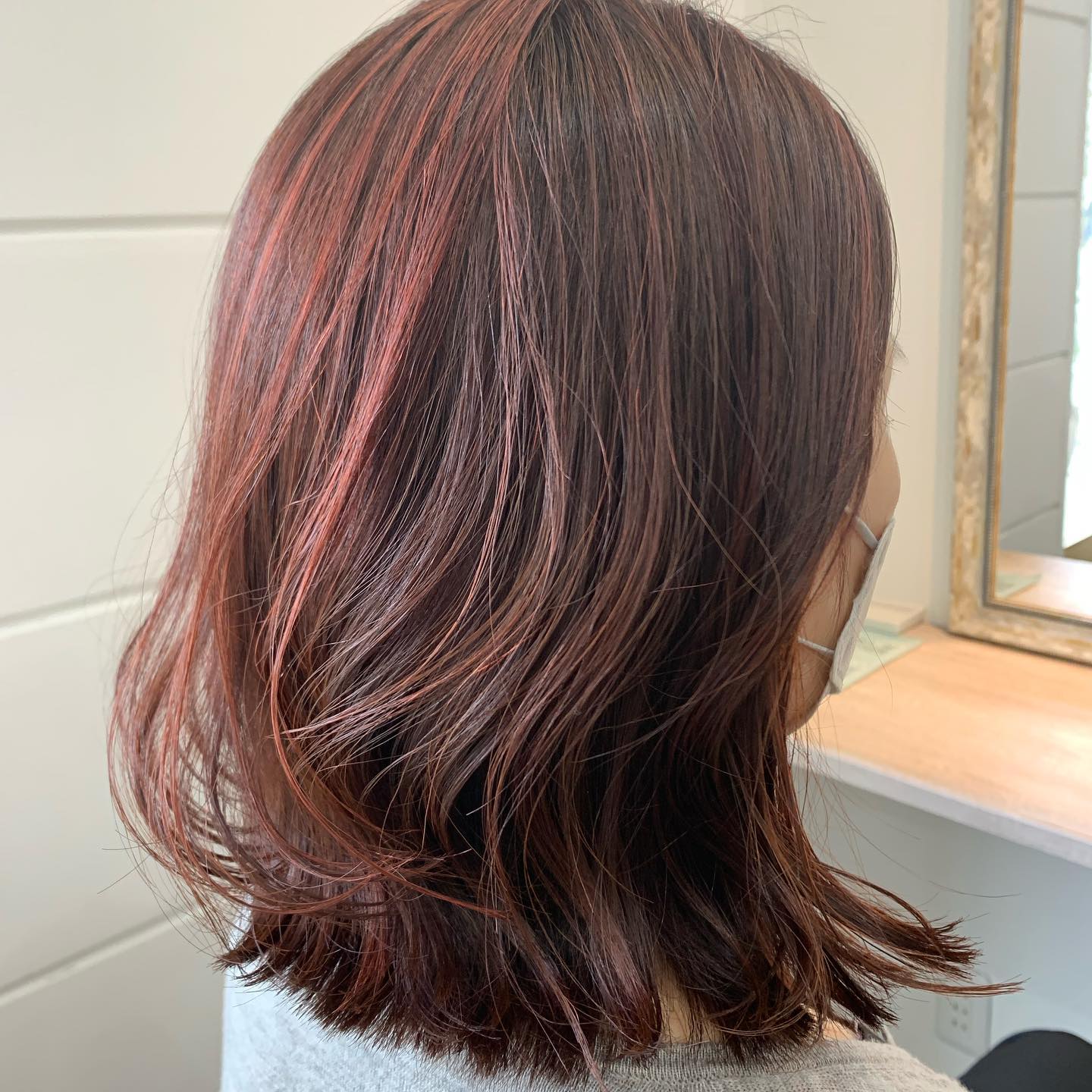 コーラルピンク。
春色ヘアカラーが人気です🌸  stylist: 松本